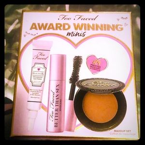Too Faced Award Winning Minis Kit Brand BNIB (BC1)